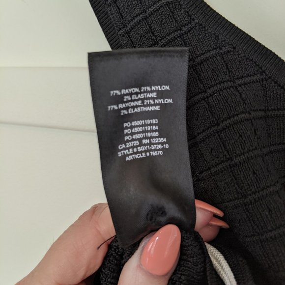 Aritzia Babaton sculpt knit button cropped SOLD - Picture 8 of 8